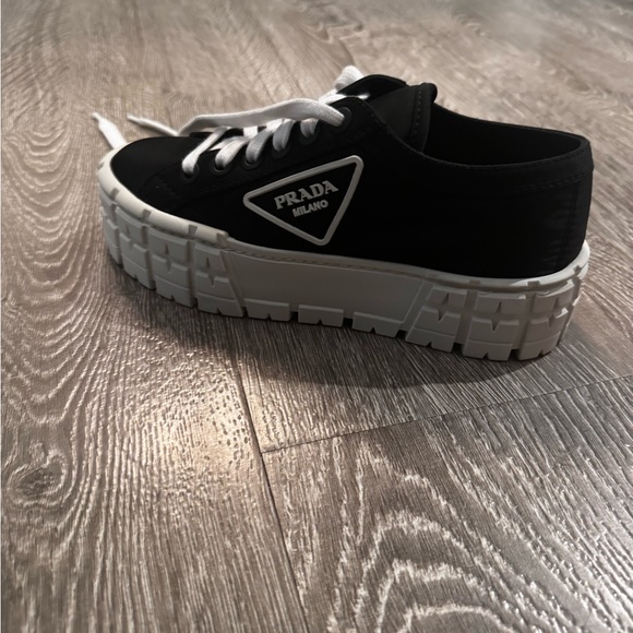 PRADA Double Wheel Re-Nylon gabardine sneakers - Picture 4 of 8